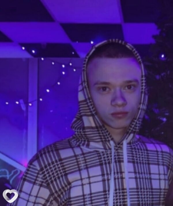 Сергей, 22, Антраците — анкета №1275454