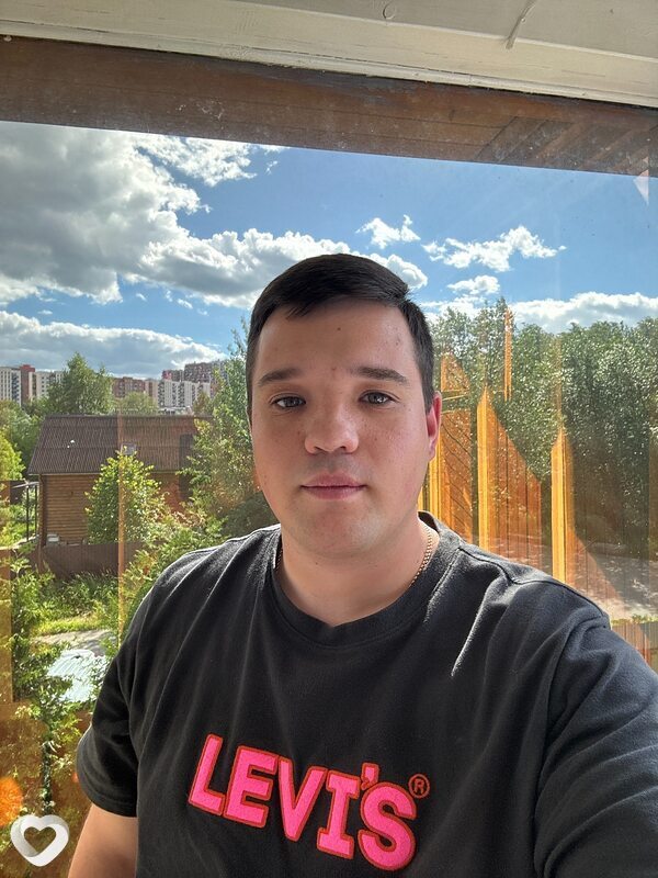 Денис, 23, Москве — анкета №1276140