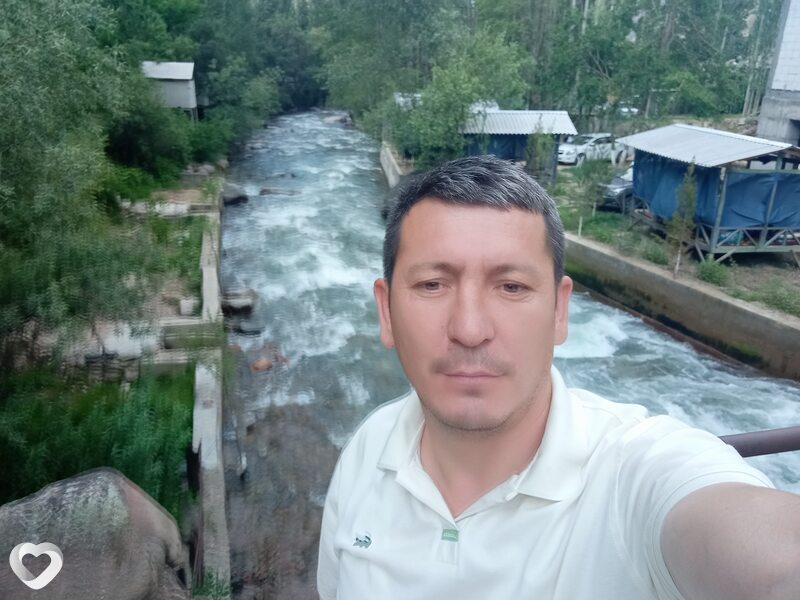 Ойбек, Нарва