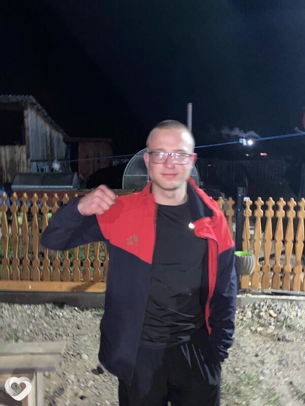 Илья, 21, Сочи — анкета №1278413