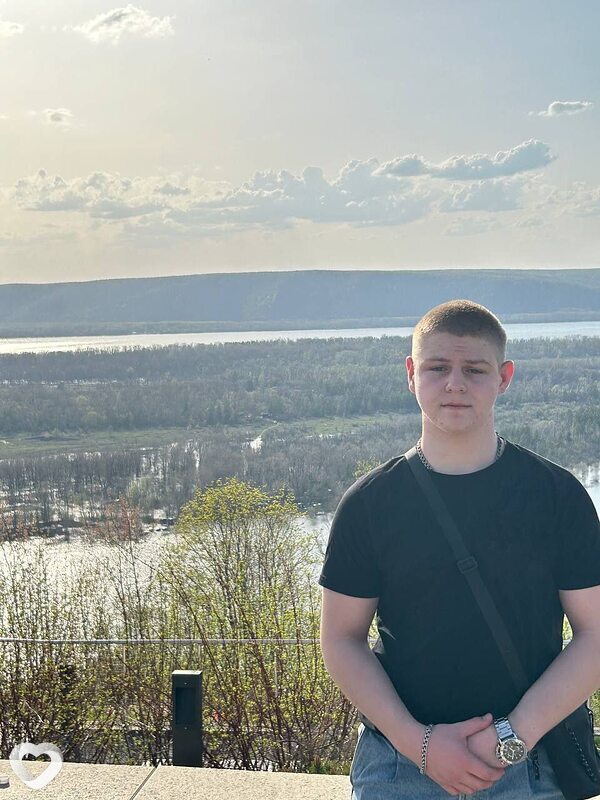 Вадим, 22, Саратове — анкета №1278525