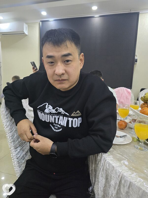 Дмитрий, 32, Шахтинске — анкета №1278819