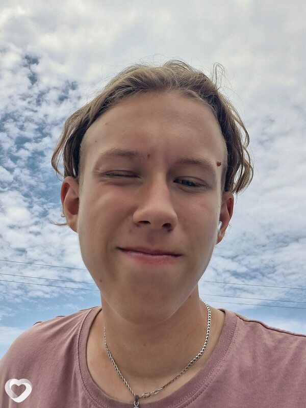 Глеб, 20, Москве — анкета №1280079