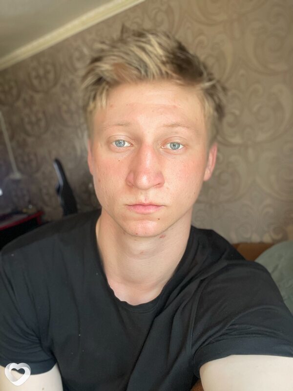 Антон, 23, Свободном — анкета №1281141