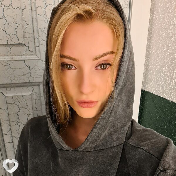 Лана, 25, Комсомольске-на-Амуре — анкета №1281436