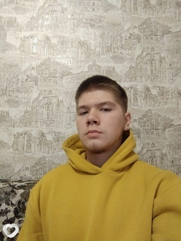 Илья, 20, Екатеринбурге — анкета №1281471