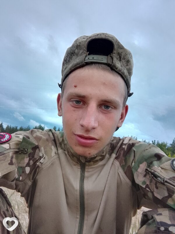 Александр, 23, Донецке — анкета №1281472
