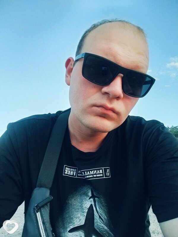 Павел, 27, Омске — анкета №1281495