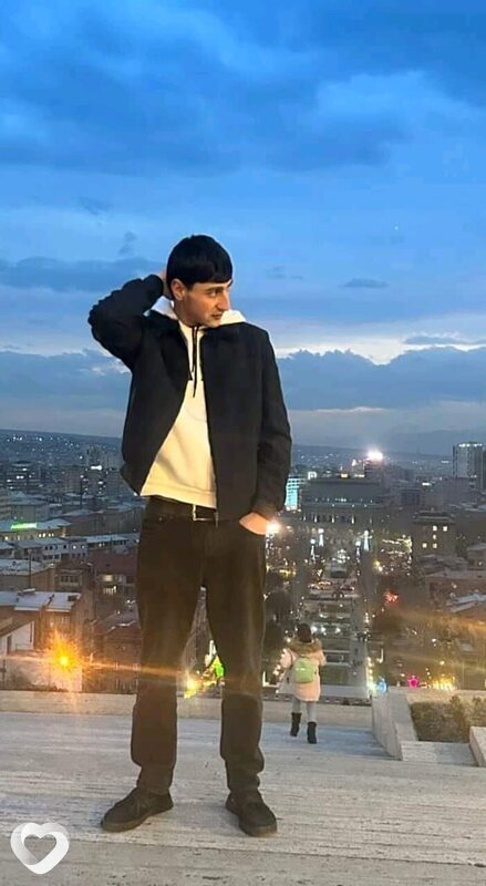 Ашот, 25, Екатеринбурге — анкета №1281837