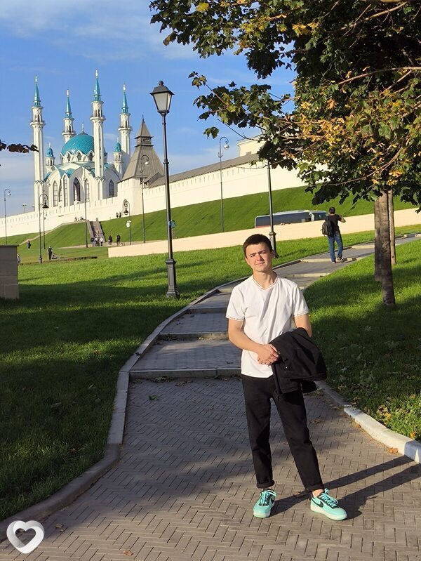 Александр, 20, Москве — анкета №1282362