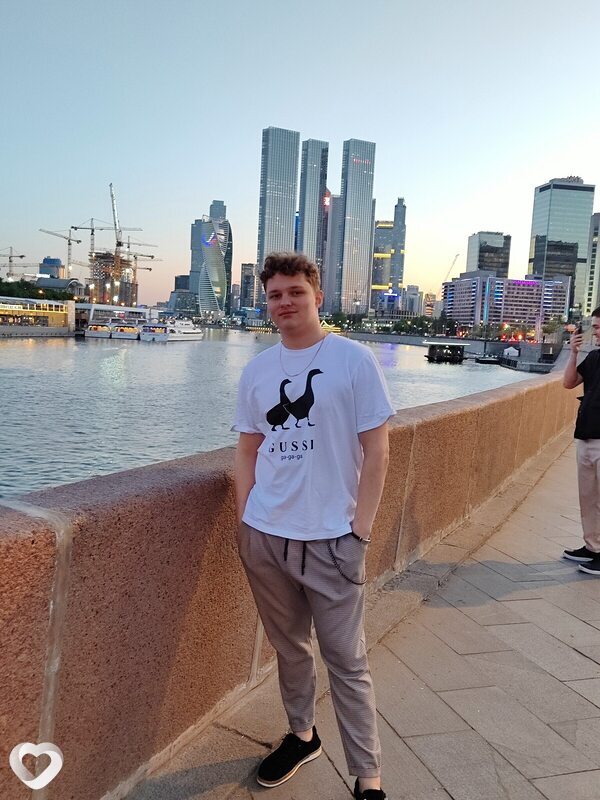 Сергей, 21, Москве — анкета №1282400