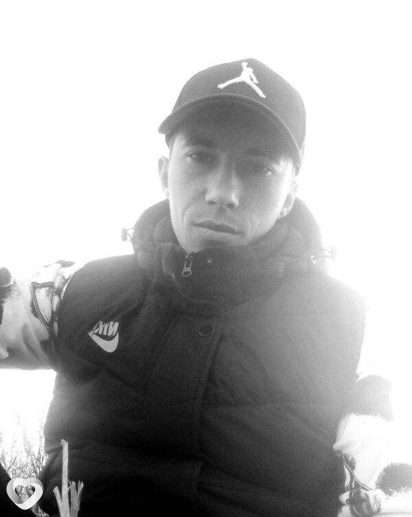 Михаил, 24, Ровеньках — анкета №1283548