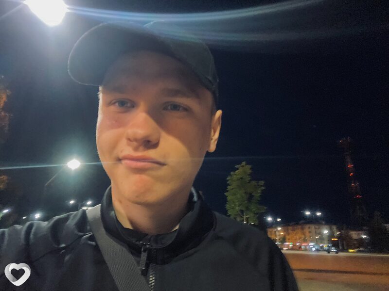 Александр, 21, Москве — анкета №1283741