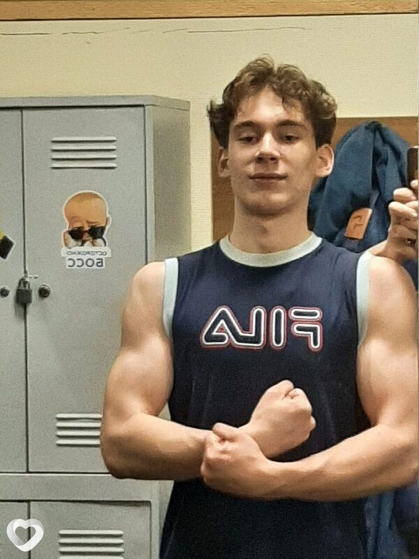 Андрей, 20, Москве — анкета №1284164