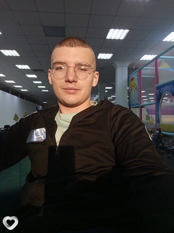 Александр, 21, Вологде — анкета №1284990