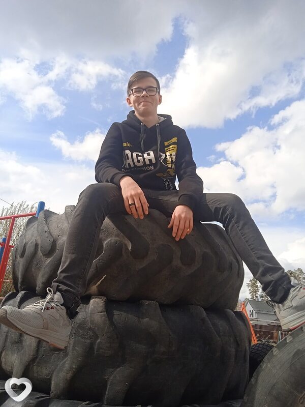 Антон, 20, Екатеринбурге — анкета №1285617