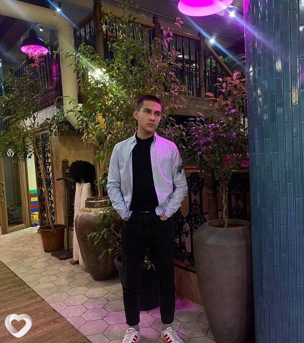 Артем, 20, Уфе — анкета №1286689