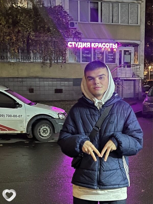 Арсений, 21, Москве — анкета №1286712