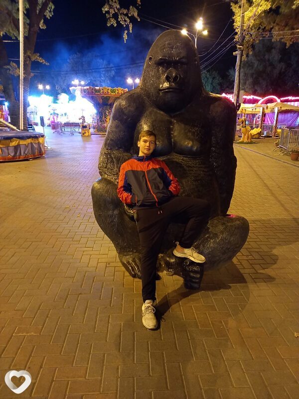 Артём, 20, Самаре — анкета №1287894