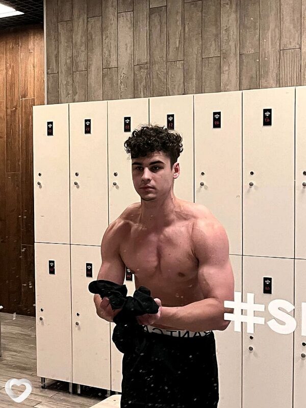 Тимур, 21, Москве — анкета №1288735