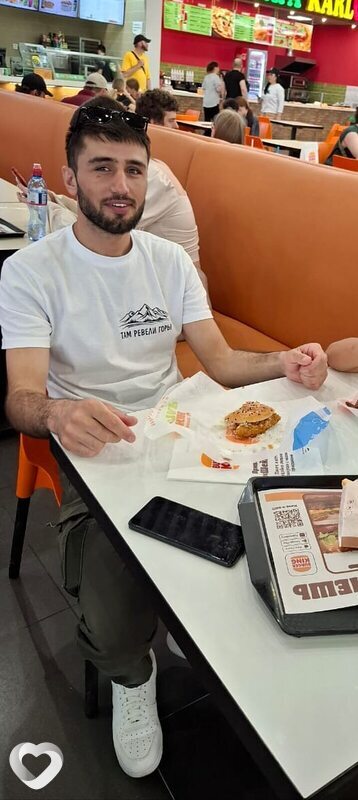 Алик, 27, Москве — анкета №1288722