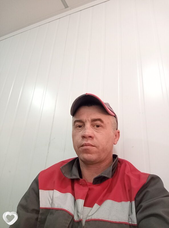 Максим, 38, Свирске — анкета №1288829
