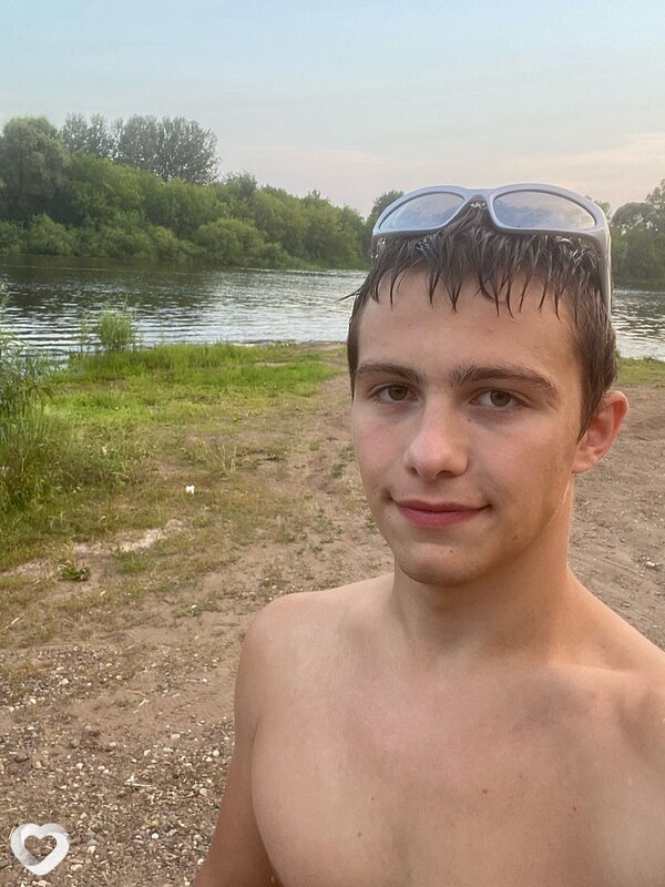 Александр, 21, Елабуге — анкета №1291123