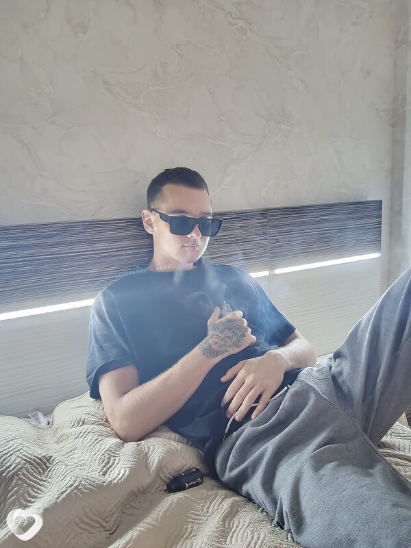 Максим, 24, Москве — анкета №1291449