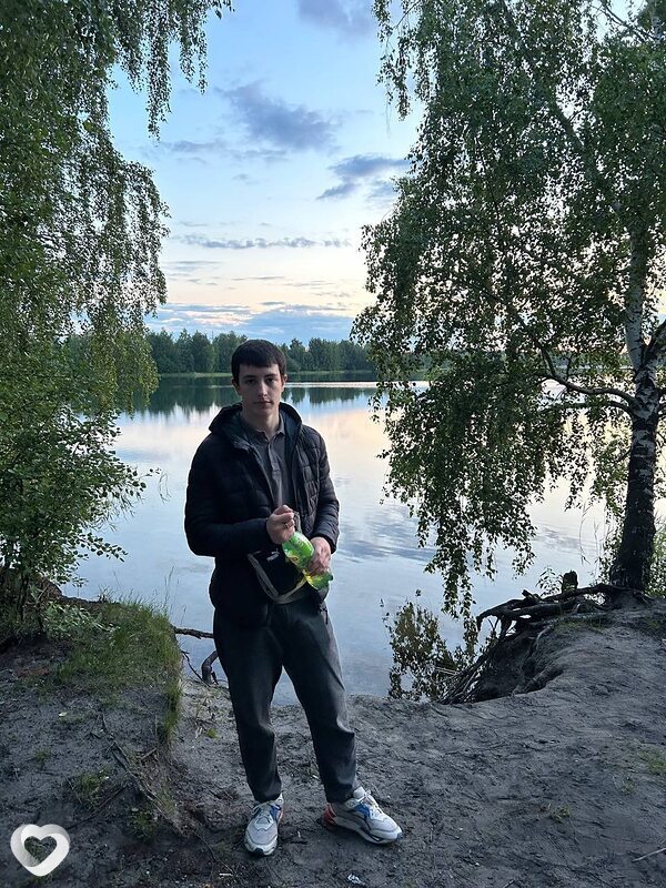 Максим, 21, Москве — анкета №1291598