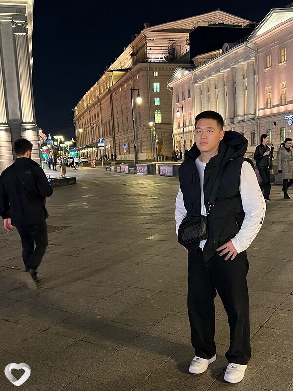 Витя, 22, Москве — анкета №1293576
