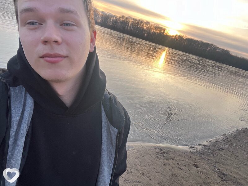 Александр, 25, Усть-Каменогорск — анкета №1294017