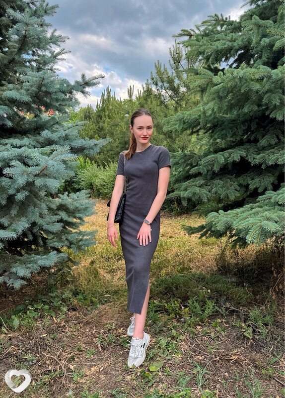 Оля, 21, Ростове-на-Дону — анкета №1294666