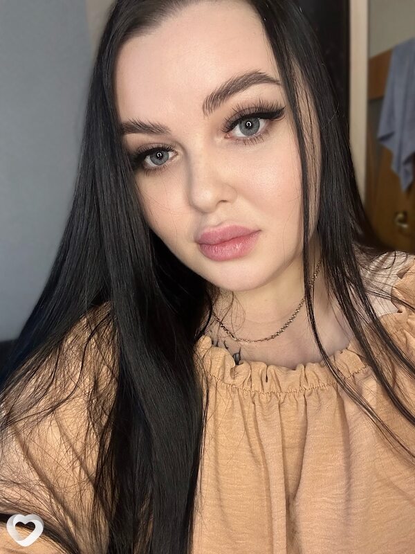 Катя, 27, Бийске — анкета №1294611