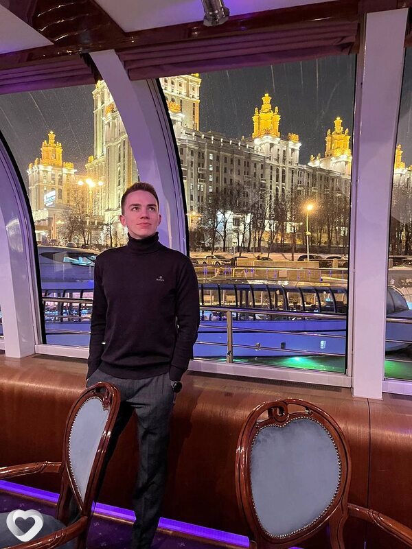 Денис, 28, Москве — анкета №1295548