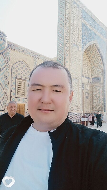 Азиз, Ангрен