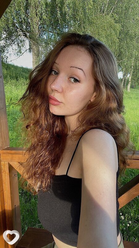 Юля, 20, Москве — анкета №1296116
