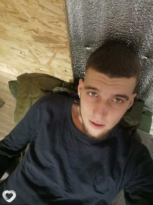 Илья, 31, Саратове — анкета №1296381