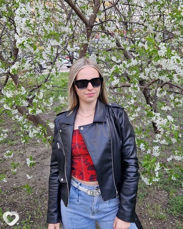 Соня, 20, Минске — анкета №1296336