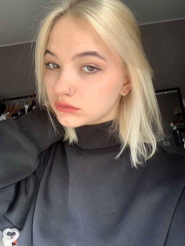 Наташа, 20, Новосибирске — анкета №1296490