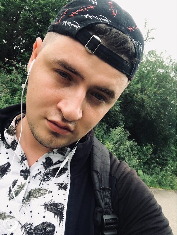 Александр, 27, Томске — анкета №1297430