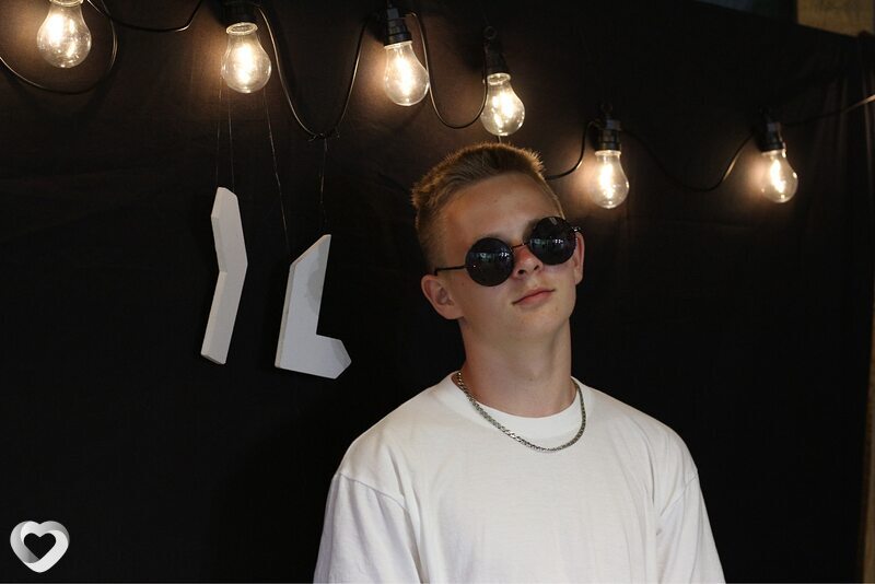 Максим, 20, Минске — анкета №1297435