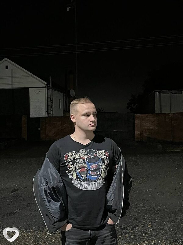 Александр, 21, Новошахтинске — анкета №1297557