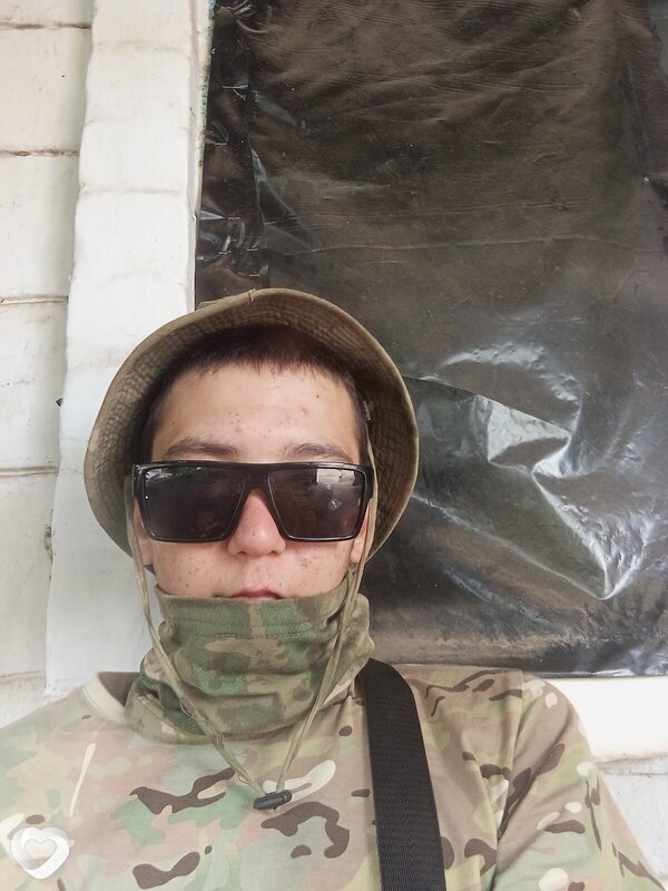 Иван, 21, Ялте — анкета №1298516