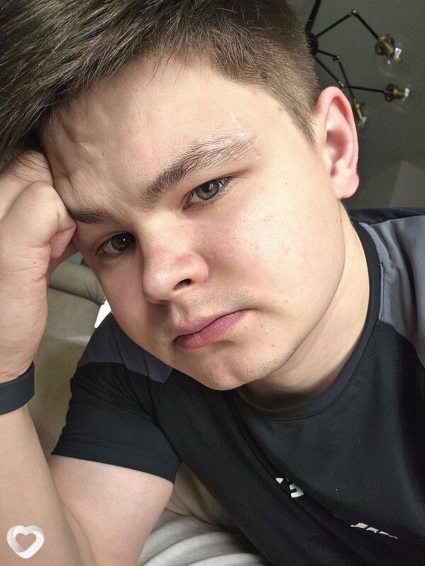 Александр, 22, Новосибирске — анкета №1298437