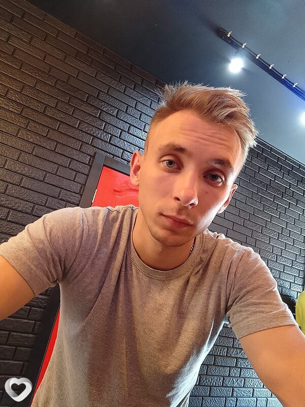 Макс, 23, Москве — анкета №1298545
