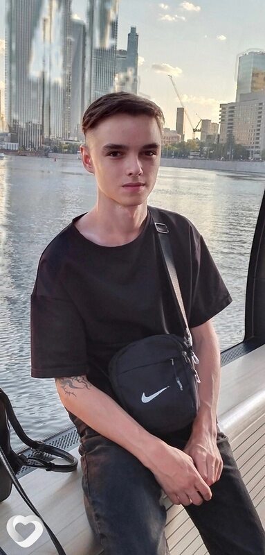 Кирилл, 20, Москве — анкета №1299480