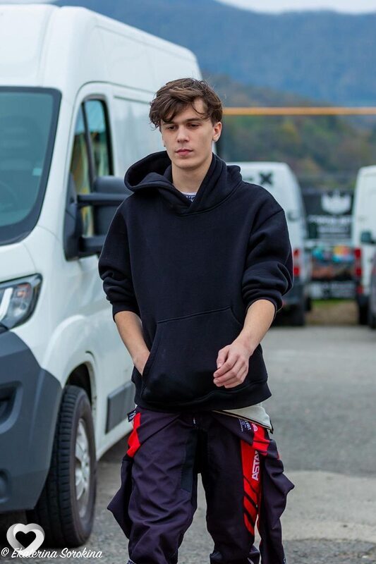 Егор, 20, Москве — анкета №1299577