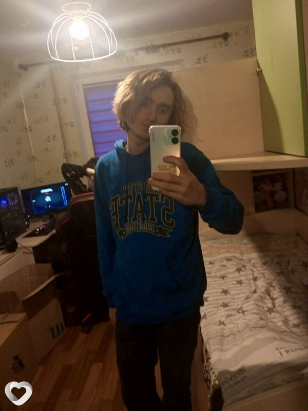 Артём, 20, Гомеле — анкета №1300825