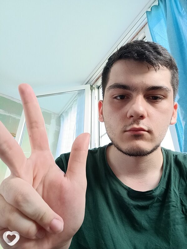 Дима, 22, Екатеринбурге — анкета №1302127
