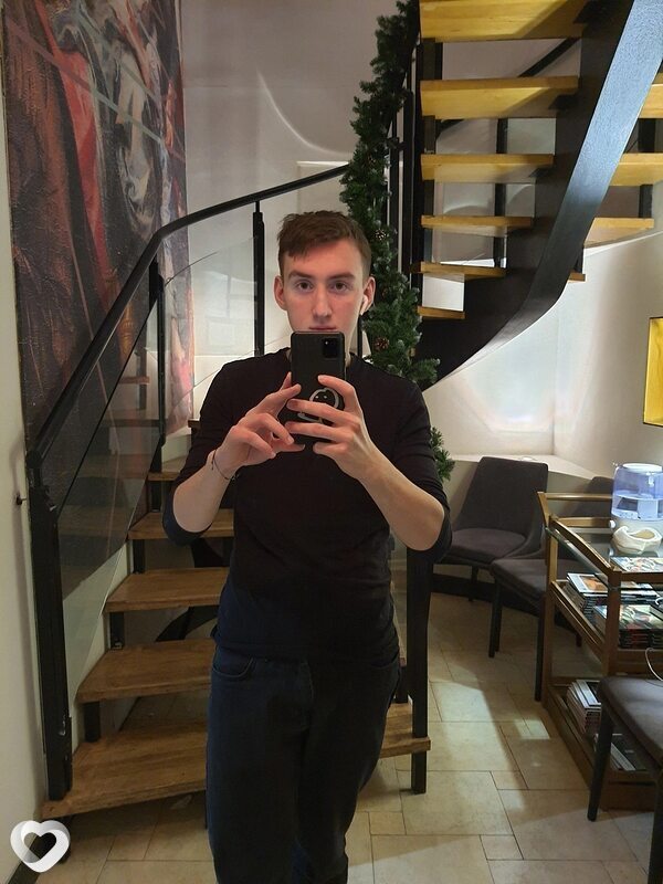 Дима, 21, Москве — анкета №1302380